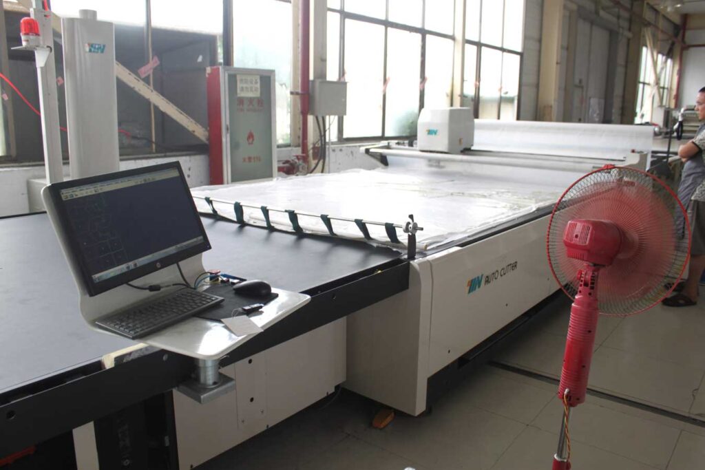 automatic cutting table 2