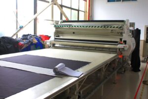 automatic cutting table